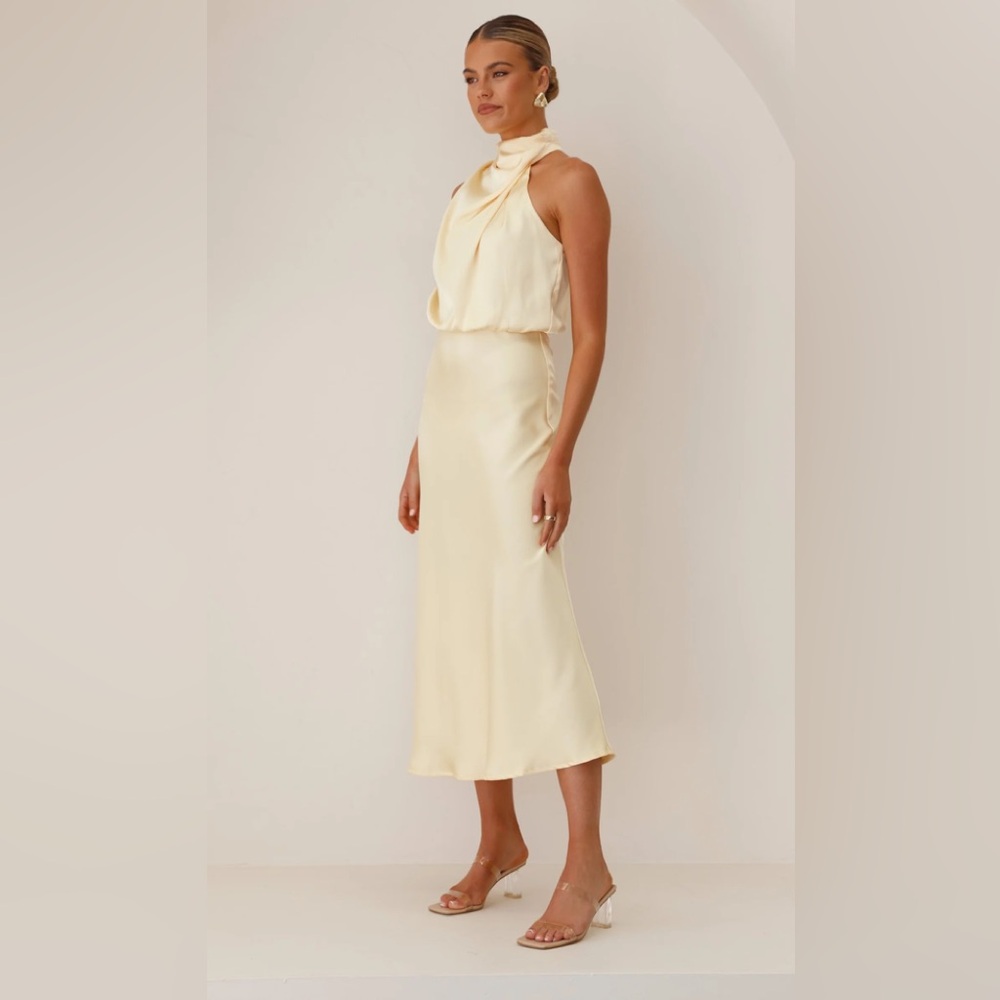 Billy J Esther Dress in Yellow - Picture 2 of 4